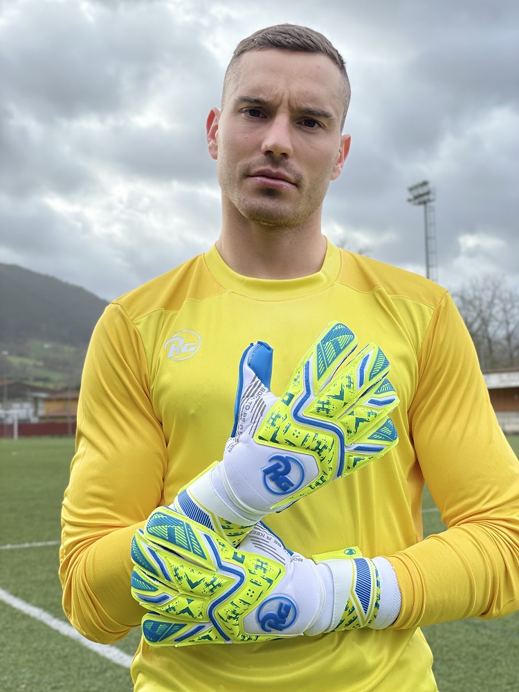 Imagen Camiseta portero larga amarilla 1.jpeg