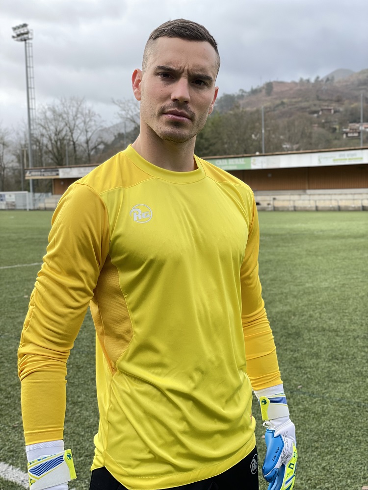 Imagen Camiseta portero larga amarilla 4.jpeg