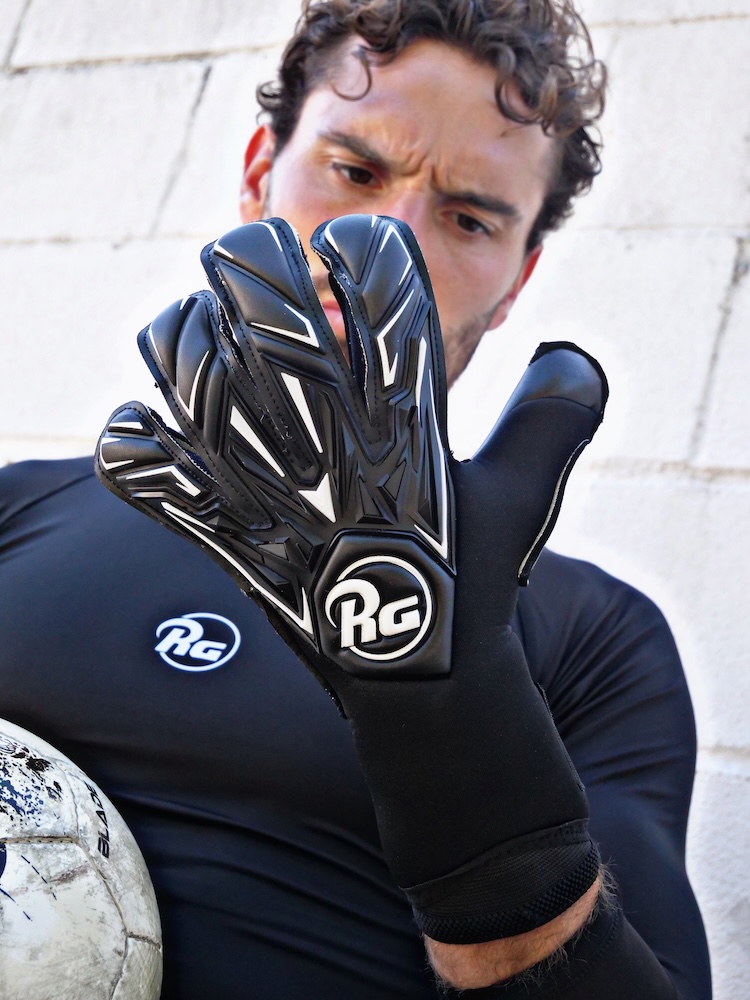 Imagen Snaga Black 23 24 2.jpg